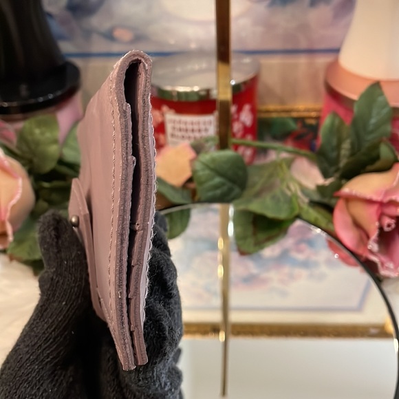 Madewell Leather Wallet - Picture 7 of 9